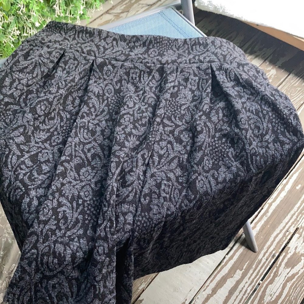 Black and Gray Damask Loft Skirt